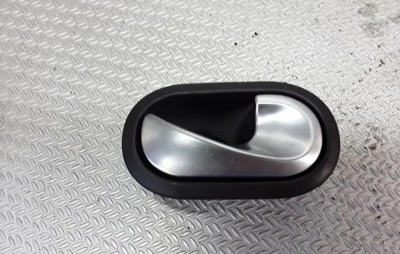 Renault Megane II Rear door interior handle 8200028486