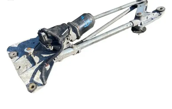 Nissan X-Trail T30 Wiper motor 321732740