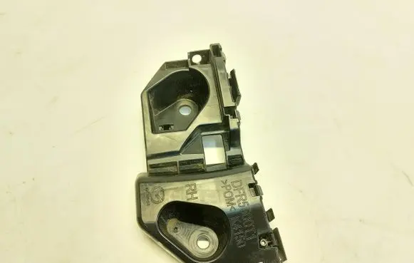 Mazda CX-30 Front bumper mounting bracket DFR5500T1JLK01