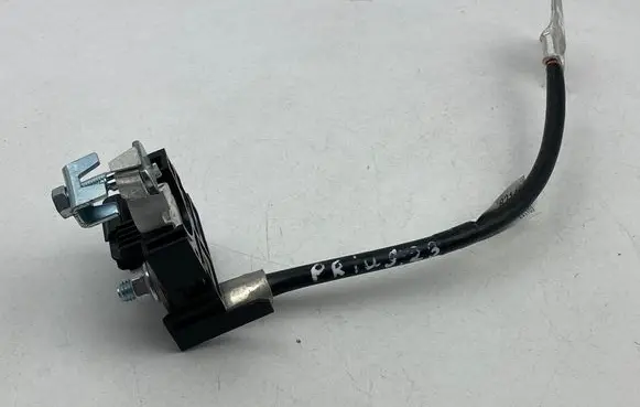 Toyota Prius xw60 Negative earth cable (battery) 8216516010