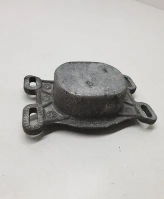 Audi A6 S6 C6 4F Engine mounting bracket 4B0199335L