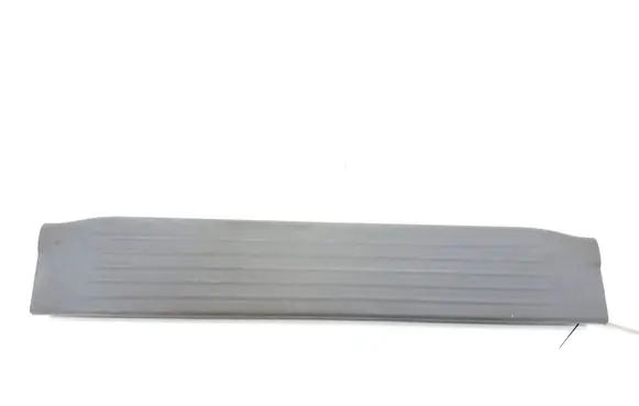 Toyota Hilux (AN10, AN20, AN30) Front sill trim cover 679130K020