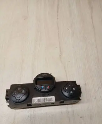Renault Megane II Climate control unit 8200501456