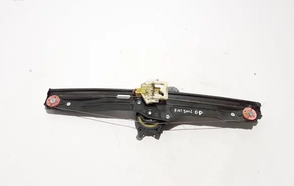 Fiat 500L Front door window regulator with motor 51980513