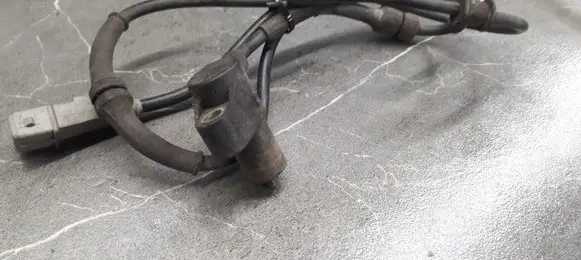 Citroen Xsara Picasso ABS brake wheel speed sensor 0265006389