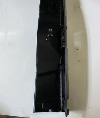 Trunk/boot sill cover protection