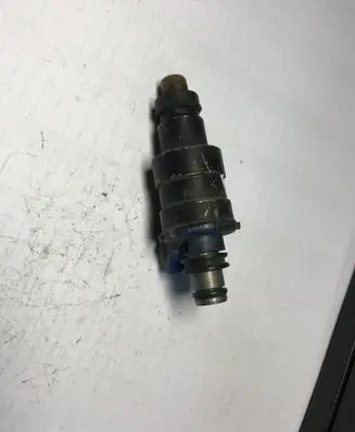 Mazda 626 Fuel injector 1955001280