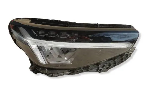 Volvo XC40 Headlight/headlamp 32404666