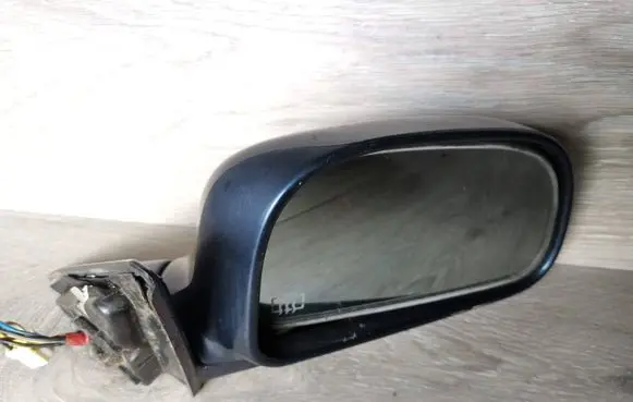 Mitsubishi Lancer Front door electric wing mirror E201826