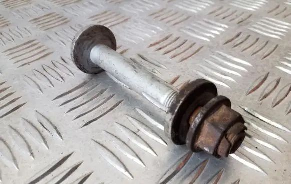 BMW 5 F10 F11 Front suspension camber bolt 