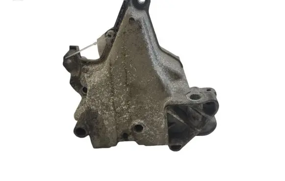 Skoda Superb B8 (3V) Engine mounting bracket 04E199275
