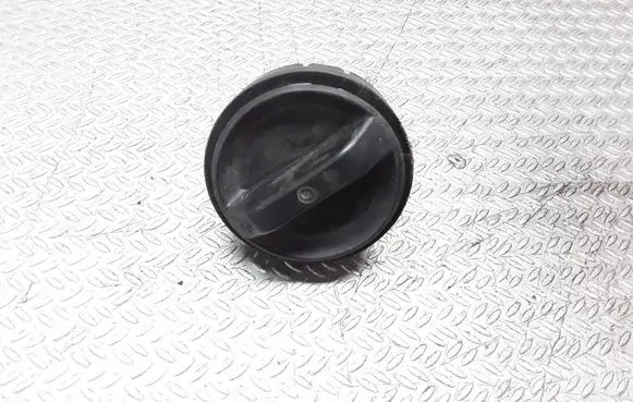 Toyota Avensis T250 Fuel tank filler cap 