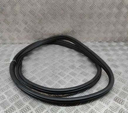 BMW iX1 Rubber seal rear door 5A2E816 9451508
