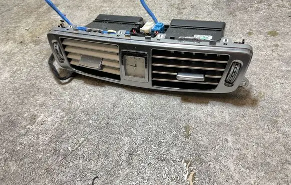 Mercedes-Benz CLS C218 X218 Dash center air vent grill 80066180 A2188300754 173111ZGS003