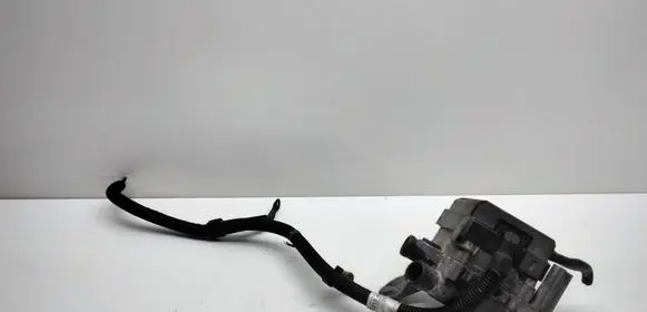 Mercedes-Benz E W210 Electric engine pre-heating system (optional) A6111500304