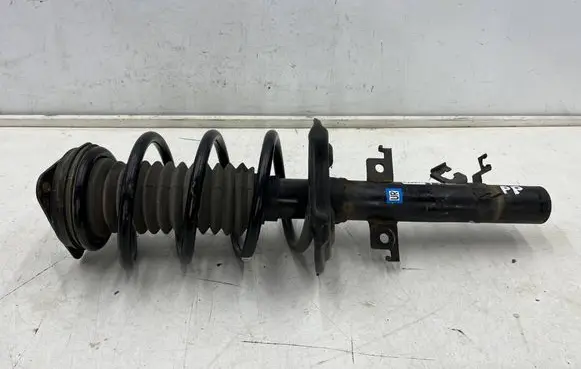 Nissan X-Trail T32 Front shock absorber/damper 534024cb1e
