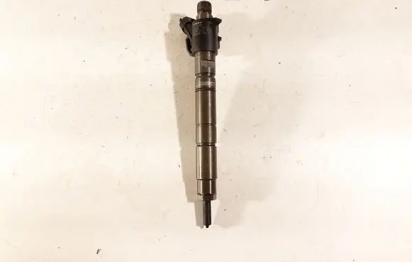 Volvo XC60 Fuel injector 31272690