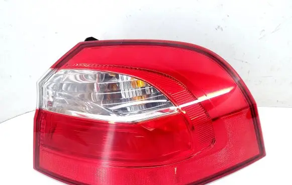 KIA Rio Rear/tail lights 924021W2R 924021W2