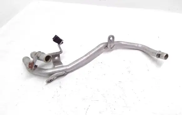 Land Rover Range Rover Evoque L538 Engine coolant pipe/hose