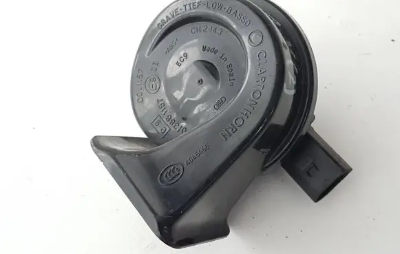 Seat Ibiza V (KJ) Horn signal 3881157