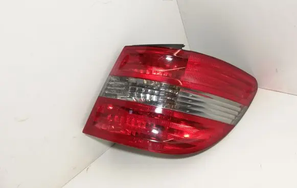 Mercedes-Benz B W245 Rear/tail lights A1698202664