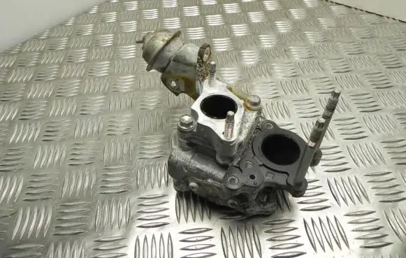 Toyota Land Cruiser (J150) EGR valve 16123