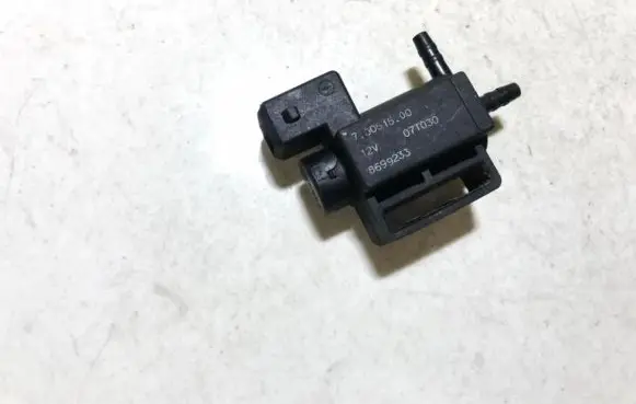 Volvo S40 Turbo solenoid valve 8699233 70051500