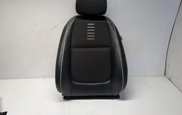 KIA Rio Other seats OPARCI LEW