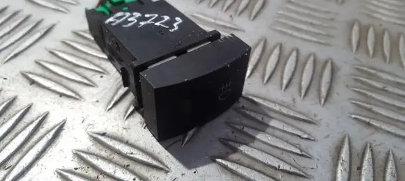 Hyundai Elantra Fog light switch 933502d0000 93350-2d0000