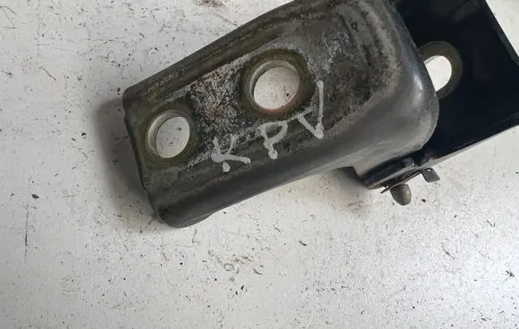 Peugeot 407 Front door upper hinge
