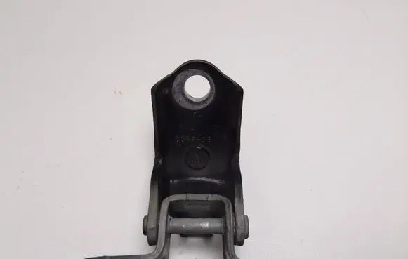 Ford Fiesta Front door upper hinge 009PHD6E 349PAD5E