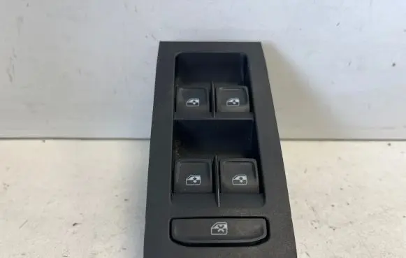 Skoda Octavia Mk3 (5E) Electric window control switch 8E0959857A A13922WP