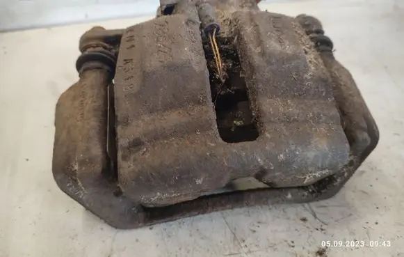 Mercedes-Benz C W204 Front brake caliper 288X26