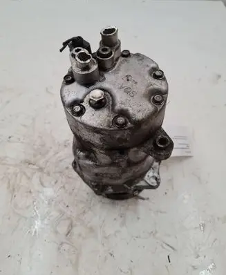 Volkswagen Golf IV Air conditioning (A/C) compressor (pump) 1J0820803K