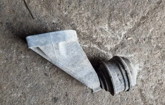Mercedes-Benz C W203 Engine mounting bracket A1112231604
