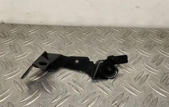 Ford Focus Other engine bay part JX7B17B60