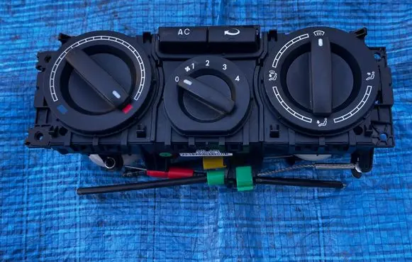Volkswagen Transporter - Caravelle T5 Climate control unit 7H0820045AM 4320409 2640508