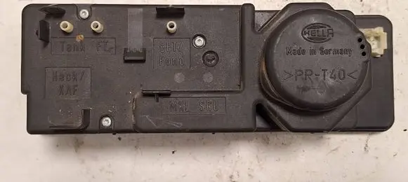 Mercedes-Benz C W202 Central locking vacuum pump 2108001548 002299275 00782827
