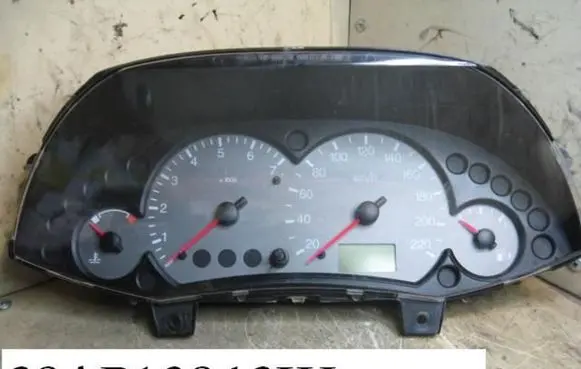 Ford Focus Speedometer (instrument cluster) 98AB10849JH