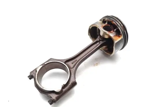 Volvo XC70 Piston with connecting rod B6324S