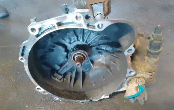 KIA Joice Manual 5 speed gearbox KM210 708019