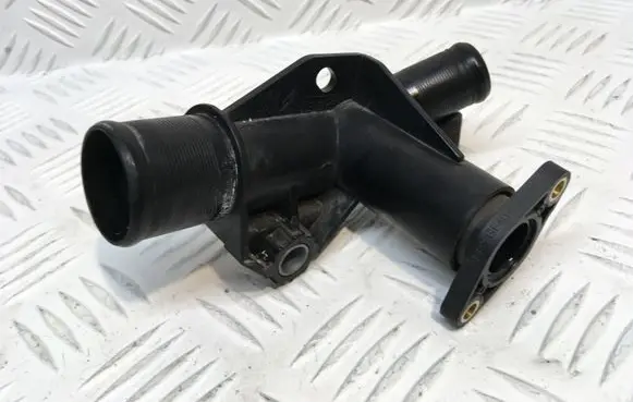 Peugeot 308 Engine coolant pipe/hose 9684589080