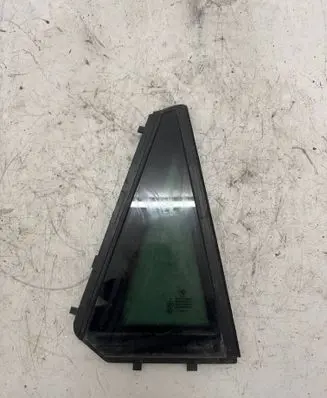 BMW X6M F86 Rear vent window glass 17910311