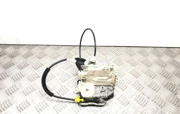 Audi A5 8T 8F Rear door lock M127914 8K0839015C