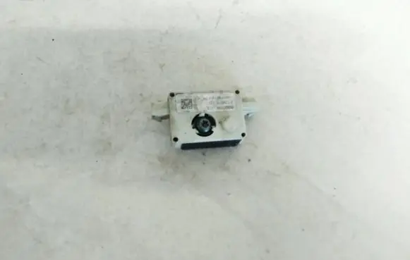 BMW 3 E90 E91 Antenna control unit 699009003 6990090-03