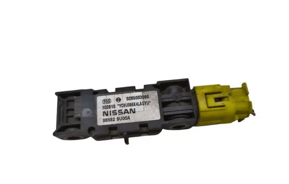 Nissan Micra Airbag deployment crash/impact sensor 0285003060 102810