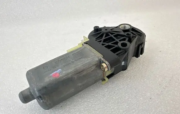 Audi A8 S8 D3 4E Seat adjustment motor 0390201949