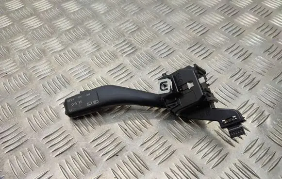 Volkswagen Golf VI Indicator stalk 1K0953513A