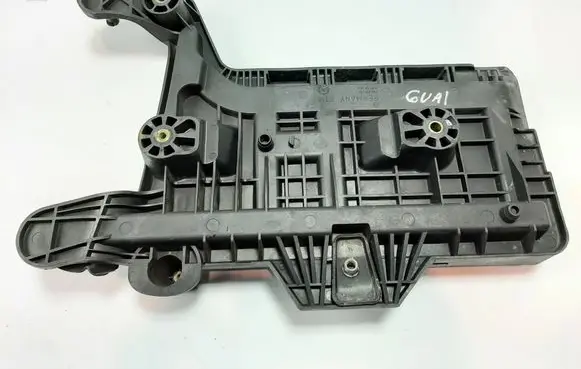 Volkswagen Sharan Battery box tray 7N0915333