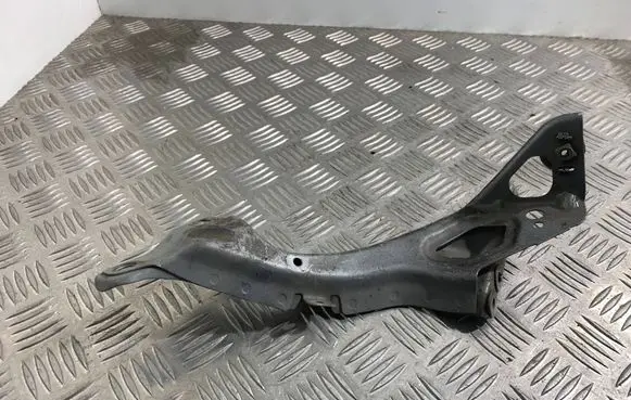 Audi A6 S6 C7 4G Fender mounting bracket 4G0821135A